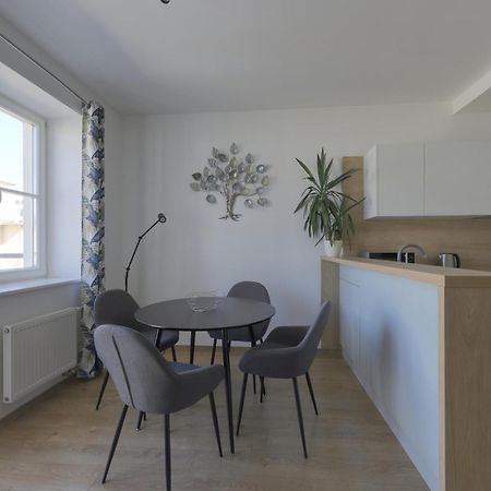 Lermont Apartment Old Town Bratislava Exteriör bild