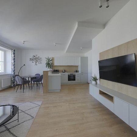 Lermont Apartment Old Town Bratislava Exteriör bild